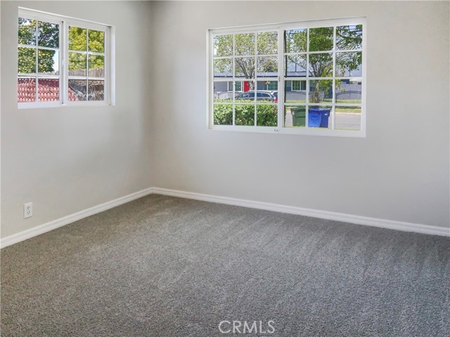 Detail Gallery Image 5 of 22 For 940 E 5th St, Ontario,  CA 91764 - 3 Beds | 2 Baths
