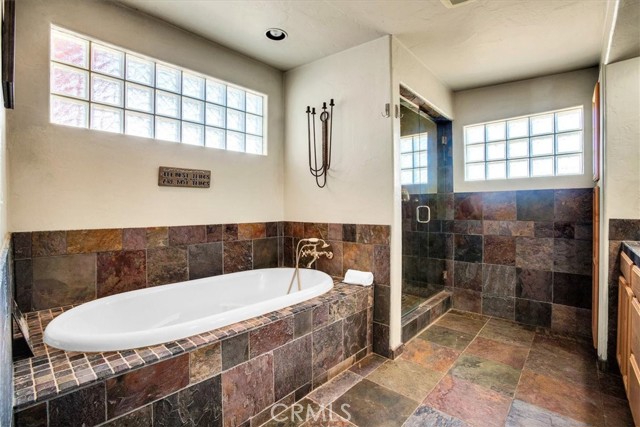 Detail Gallery Image 12 of 27 For 71853 Cove View Rd, Twentynine Palms,  CA 92277 - 4 Beds | 2 Baths