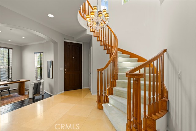 Image 13 of 34 For 2729 Hollyview Court
