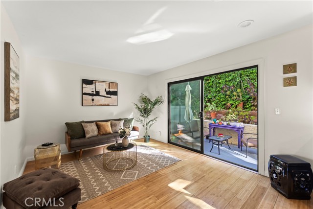 Detail Gallery Image 2 of 33 For 4227 Freedom Dr #304,  Calabasas,  CA 91302 - 3 Beds | 2 Baths