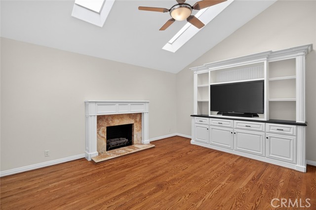 Detail Gallery Image 4 of 27 For 1865 N Garland, Anaheim,  CA 92807 - 3 Beds | 2 Baths