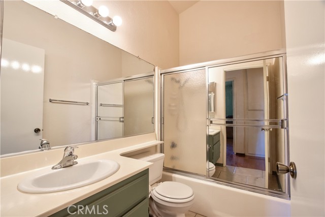 Image 17 of 39 For 12914 Coralberry St.