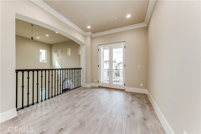 Detail Gallery Image 35 of 40 For 10168 Lightbreeze Cir, Huntington Beach,  CA 92646 - 5 Beds | 5/1 Baths