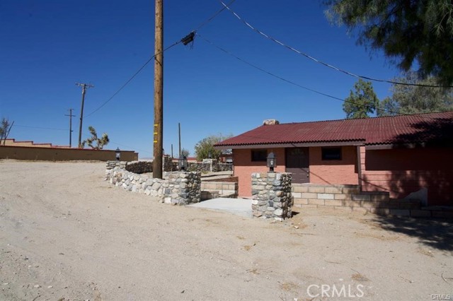 Detail Gallery Image 15 of 66 For 35535 State Highway 18, Lucerne Valley,  CA 92356 - 17 Beds | 9/11 Baths