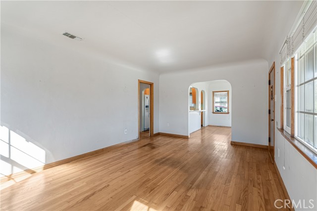 Detail Gallery Image 6 of 24 For 2307 Daisy Ave, Long Beach,  CA 90806 - 2 Beds | 1 Baths