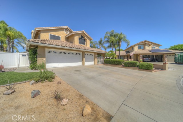 Image 64 of 75 For 25220 Corte Sur