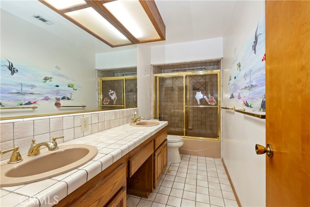 9850 Lombardy, Bloomington CA: https://media.crmls.org/medias/b642f2f8-ad87-44e4-93f5-0424072b2606.jpg