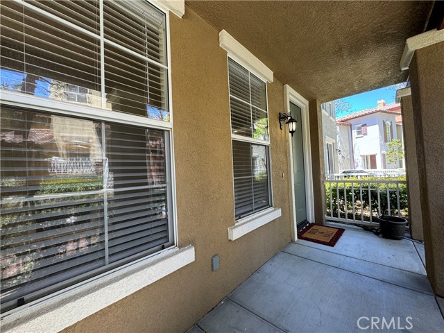 Detail Gallery Image 4 of 41 For 28154 Ashbrook Ln, Valencia,  CA 91354 - 2 Beds | 2/1 Baths