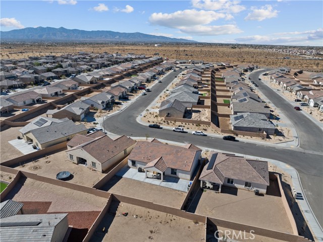 Detail Gallery Image 8 of 23 For 11167 Lancer Ln, Victorville,  CA 92392 - 4 Beds | 2 Baths