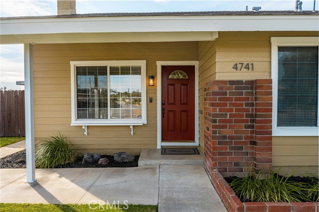 Detail Gallery Image 2 of 53 For 4741 via La Quinta, Yorba Linda,  CA 92886 - 5 Beds | 3 Baths