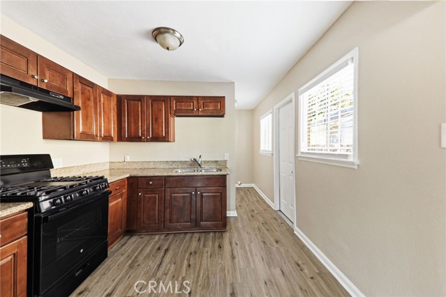 Detail Gallery Image 12 of 29 For 8113 Noble, Panorama City,  CA 91402 - 2 Beds | 1 Baths
