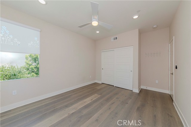 195 Stellar, Irvine CA: https://media.crmls.org/medias/b64659e0-d02e-46ca-9801-20d4d8b6c049.jpg