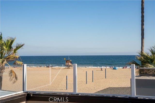 1510 W Oceanfront, Newport Beach CA: https://media.crmls.org/medias/b646dfb0-a1f8-40e3-9cfa-fd5c4d50dee5.jpg