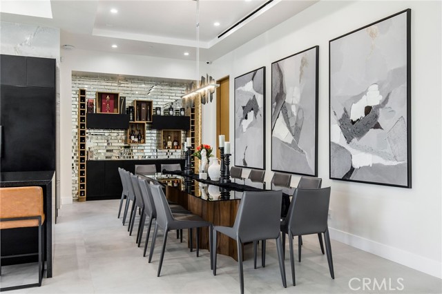 Detail Gallery Image 25 of 75 For 22745 Califa St, Woodland Hills,  CA 91367 - 5 Beds | 4 Baths