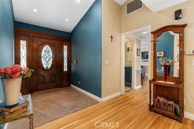 10027 Montgomery Avenue photo 3