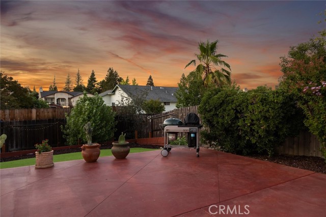 215 Meadowlark Road, Paso Robles CA: https://media.crmls.org/medias/b6477488-1aa2-4ec3-ae06-3f58c86dfb6f.jpg