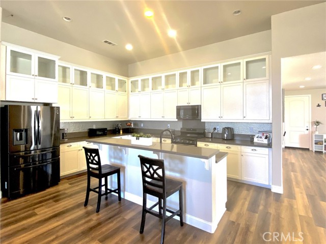Detail Gallery Image 11 of 41 For 25034 Lost Colt Ct, Menifee,  CA 92584 - 4 Beds | 2 Baths