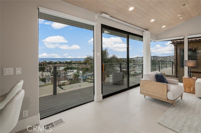 25102 Alicia Drive, Dana Point CA: https://media.crmls.org/medias/b648ad2e-6c17-432b-96ee-6642085aaf35.jpg