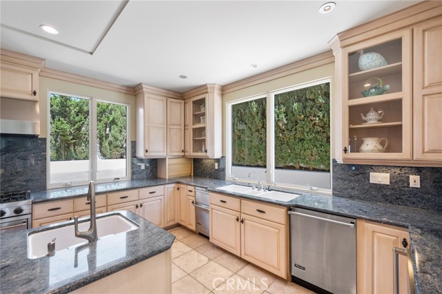 7460 Alida Place, Rancho Palos Verdes CA: https://media.crmls.org/medias/b6490e5b-becc-4e64-8397-773fea42b92e.jpg