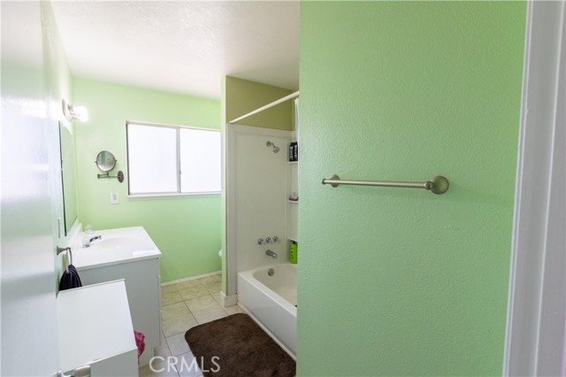 Detail Gallery Image 29 of 41 For 1191 W Avenue J-11, Lancaster,  CA 93534 - 4 Beds | 3 Baths