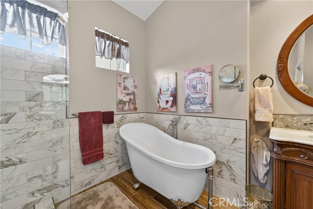 Detail Gallery Image 38 of 43 For 17 via Anadeja, Rancho Santa Margarita,  CA 92688 - 4 Beds | 3 Baths