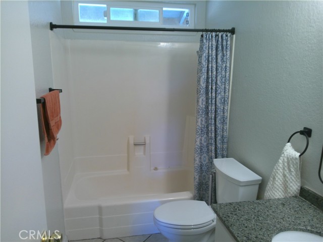 Detail Gallery Image 5 of 10 For 24198 Millsap, Moreno Valley,  CA 92553 - 3 Beds | 2 Baths