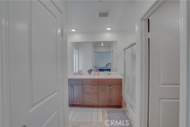 1963 Old Steel Way, Hemet CA: https://media.crmls.org/medias/b64ae31d-af82-4ee2-a905-6aeb5934e16d.jpg