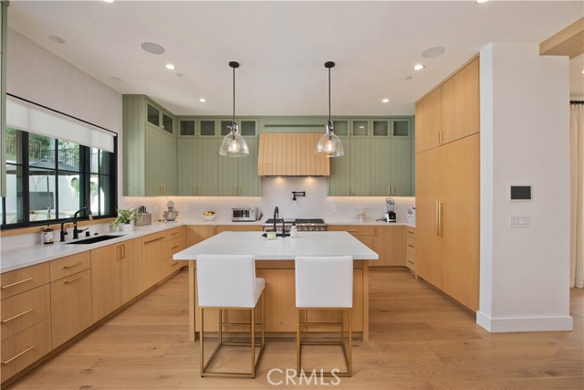 4143 Davana Road, Sherman Oaks CA: https://media.crmls.org/medias/b64afea2-617a-4639-a7b5-78806aa16ff5.jpg