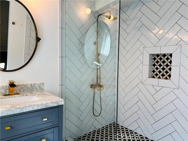 Detail Gallery Image 12 of 25 For 4283 Morro, Woodland Hills,  CA 91364 - 3 Beds | 2 Baths