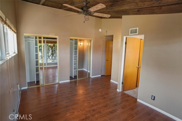 Detail Gallery Image 9 of 18 For 8347 Delco Ave, Winnetka,  CA 91306 - 3 Beds | 2 Baths