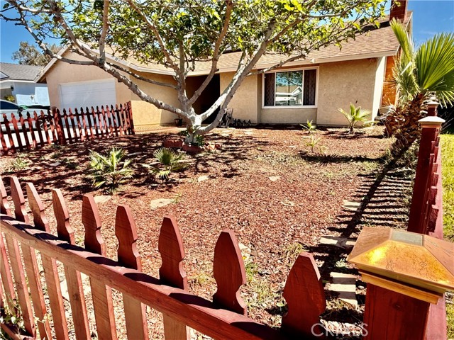 Detail Gallery Image 8 of 33 For 14210 Kingsway Ct, Moreno Valley,  CA 92553 - 4 Beds | 2 Baths