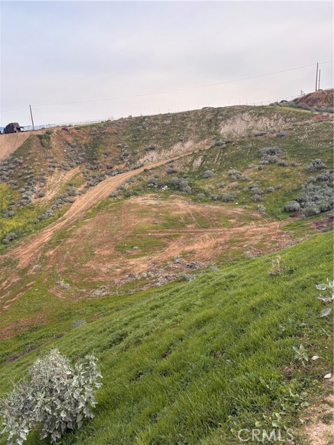 Detail Gallery Image 3 of 5 For 7111 Luane Trl, Colton,  CA 92324 - – Beds | – Baths