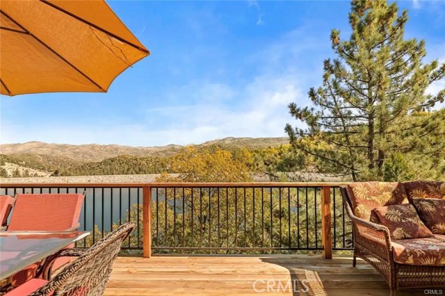 Detail Gallery Image 34 of 40 For 537 Canyon View Rd, Lake Arrowhead,  CA 92321 - 4 Beds | 3/1 Baths