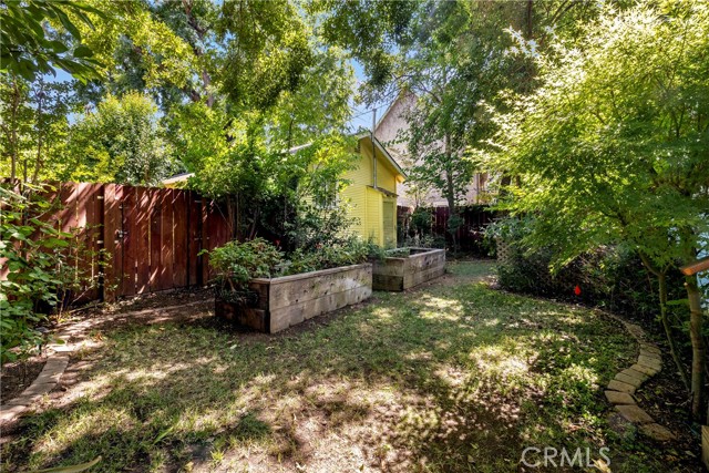 479 E 9th Street, Chico CA: https://media.crmls.org/medias/b64e8fb2-fa05-4563-af51-6e15efbbc09b.jpg