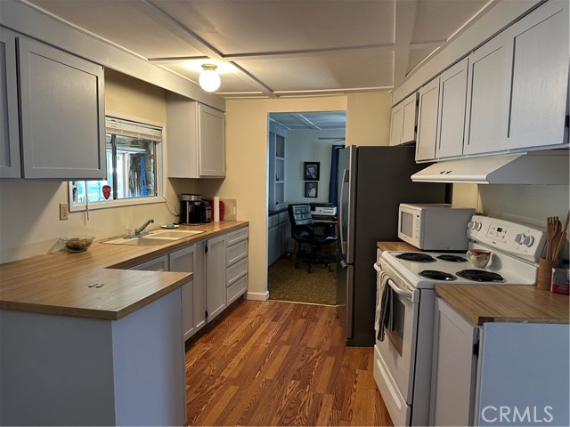 Detail Gallery Image 6 of 43 For 3265 14th St, Clearlake,  CA 95422 - 2 Beds | 2 Baths