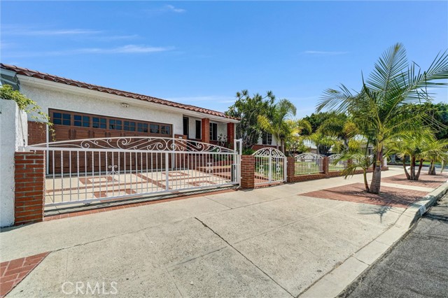 1104 Frigate, Wilmington CA: https://media.crmls.org/medias/b65037d3-321a-4419-834b-14ebe2800938.jpg