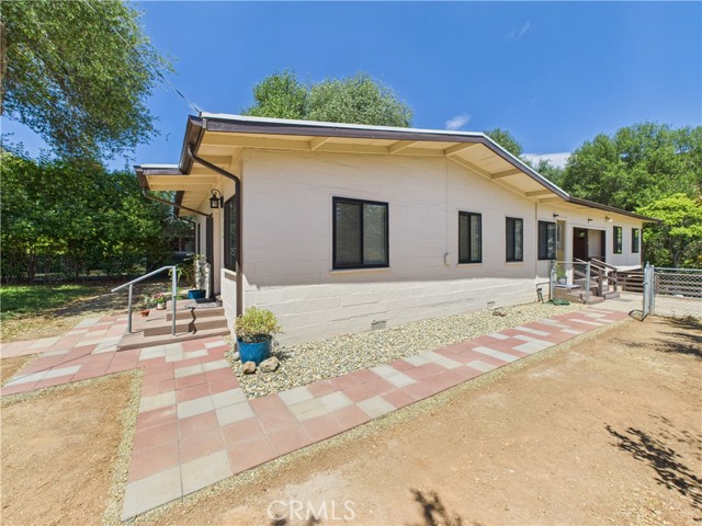 Detail Gallery Image 2 of 49 For 5130 Bullion St, Mariposa,  CA 95338 - 5 Beds | 3 Baths
