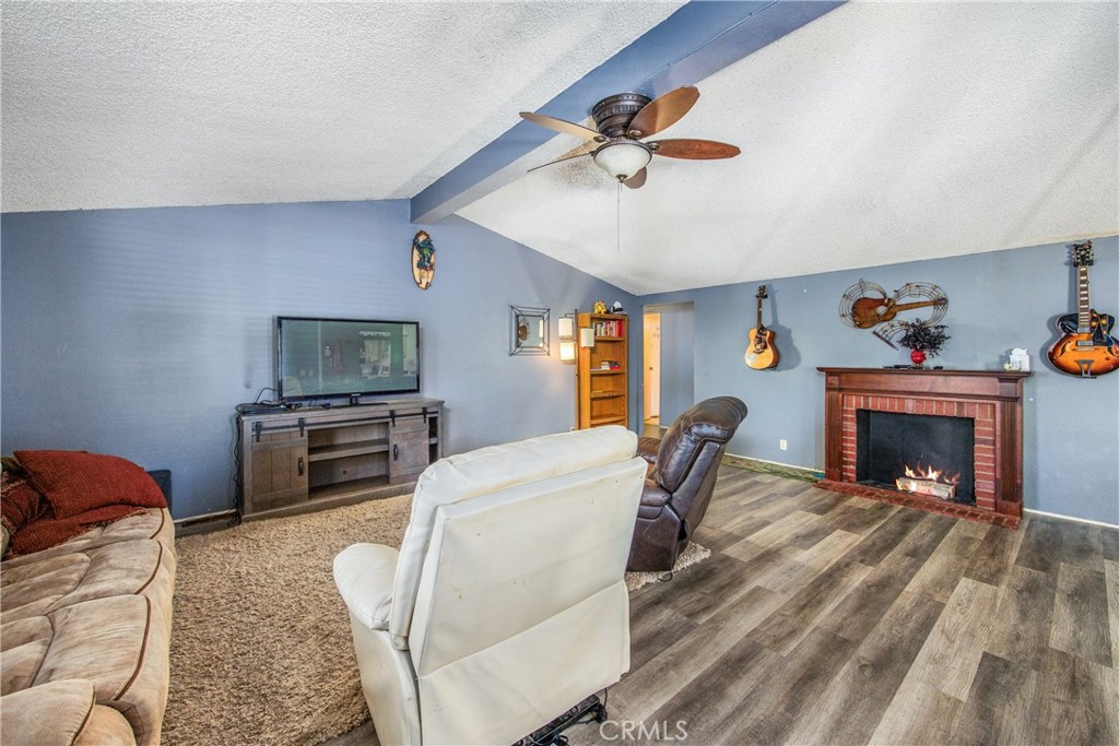 MLS #IV25133412 image #8