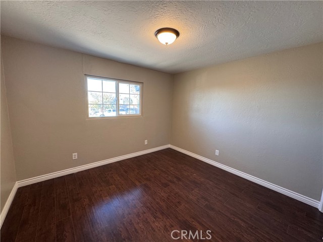 Detail Gallery Image 9 of 18 For 25595 Cheryle St, Barstow,  CA 92311 - 3 Beds | 1/1 Baths