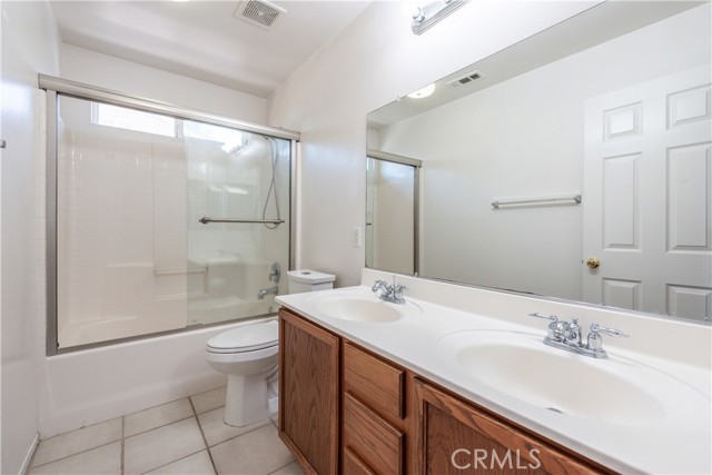 Detail Gallery Image 15 of 29 For 12338 Kourtney Ct, Corona,  CA 91752 - 4 Beds | 2/1 Baths