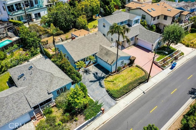 2520 Ardmore Avenue, Hermosa Beach, California 90254, 3 Bedrooms Bedrooms, ,1 BathroomBathrooms,Residential,Sold,Ardmore,SB22085709