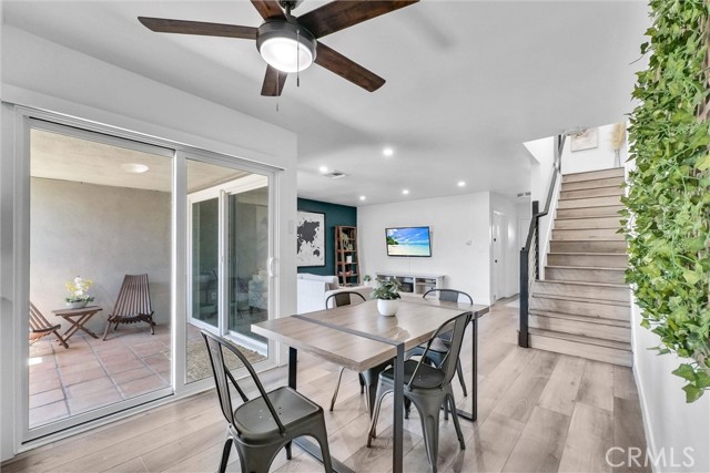 14142 Via Posada, Tustin CA: https://media.crmls.org/medias/b654fef9-54c8-46b7-a9cf-d2ed45ac9af3.jpg