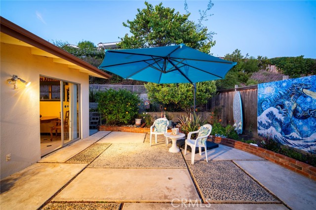 30802 Marilyn Drive, Laguna Beach CA: https://media.crmls.org/medias/b65549e2-5659-4ce9-8bee-a4d1a8a7537f.jpg