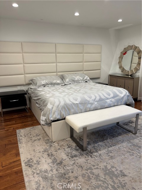 5533 Edward E Horton Lane, Encino CA: https://media.crmls.org/medias/b655ad58-a8c0-4a4d-91f0-91cf10b1f378.jpg