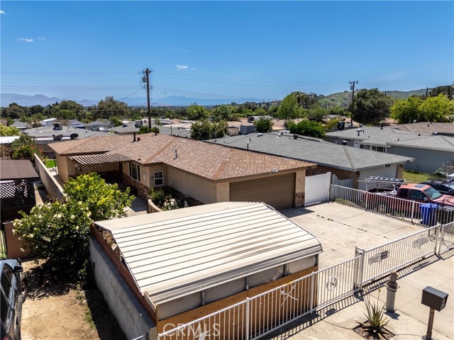 279 E 48th Street, San Bernardino CA: https://media.crmls.org/medias/b656135c-1efc-4f5e-9911-245d93ad0ff1.jpg