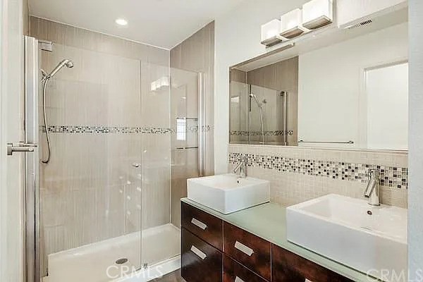 Detail Gallery Image 12 of 21 For 2800 Plaza Del Amo #76,  Torrance,  CA 90503 - 2 Beds | 2/1 Baths