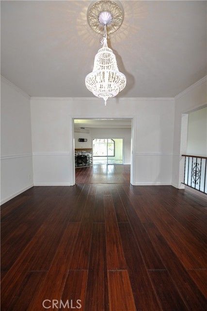 1036 Palos Verdes Boulevard, Redondo Beach CA: https://media.crmls.org/medias/b657d460-d13b-4d3b-98d4-551a9d7c15a5.jpg