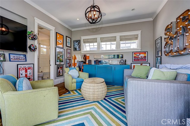 Detail Gallery Image 22 of 35 For 569 33rd, Manhattan Beach,  CA 90266 - 6 Beds | 5/1 Baths