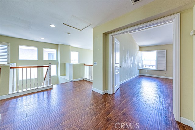 955 Blackberry Lane, Carson CA: https://media.crmls.org/medias/b65a348a-5cfb-47ed-930e-3a7eab34416d.jpg