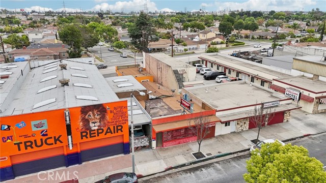 10240 Atlantic Avenue, South Gate CA: https://media.crmls.org/medias/b65a5cb1-a906-4fe6-b6e0-c2476897c00f.jpg
